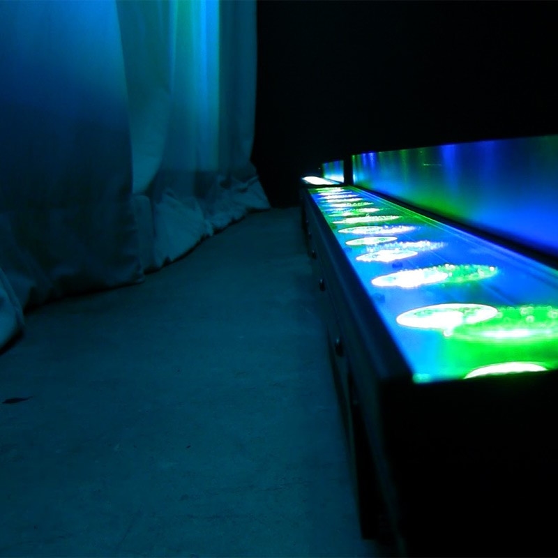 AMERICAN DJ Ultra HEX Bar 12 x 10W  6-in-1 LED RGBAW+UV