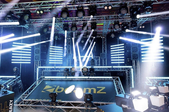 BEAMZ PRO IGNITE 180B LED Beam Moving Head
