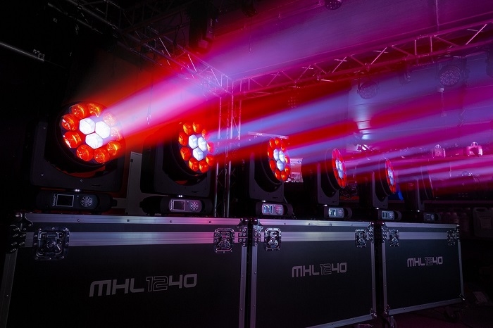 BEAMZ PRO MHL1240 Wash Moving Head 12 x 40W