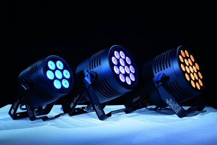 SHOWTEC Cameleon Spot 7Q6 Tour IP65