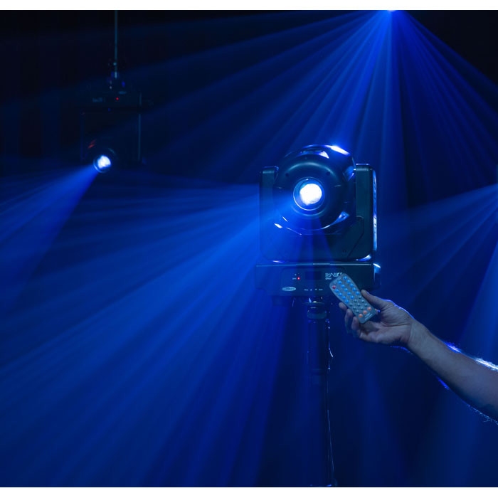 SHOWTEC Shark Spot Two Moving Head 90W LED Spot