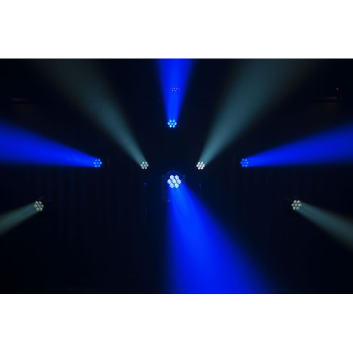 SHOWTEC Shark Wash Zoom Two Moving Head 7 x 30W RGBW