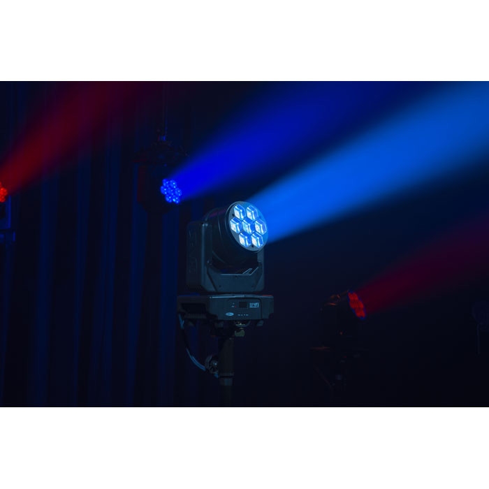 SHOWTEC Shark Wash Zoom Two Moving Head 7 x 30W RGBW