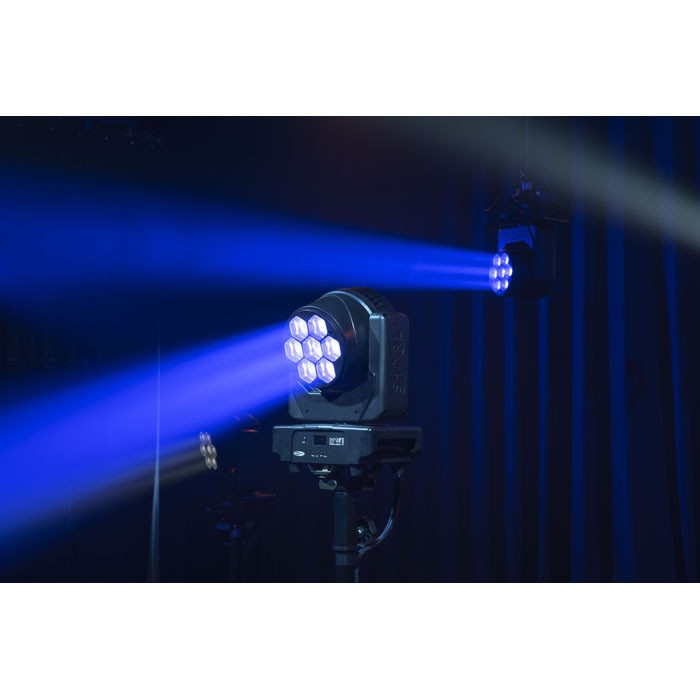 SHOWTEC Shark Wash Zoom Two Moving Head 7 x 30W RGBW