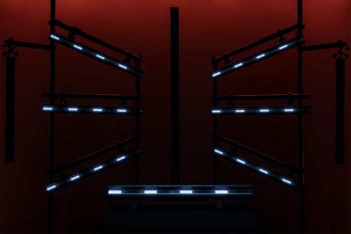 SHOWTEC Spectra Strobe LED-BAR - IP65