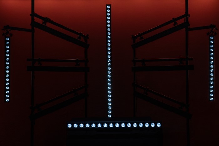 SHOWTEC Spectra Wash 16x 20W RGBW LED bar - IP65