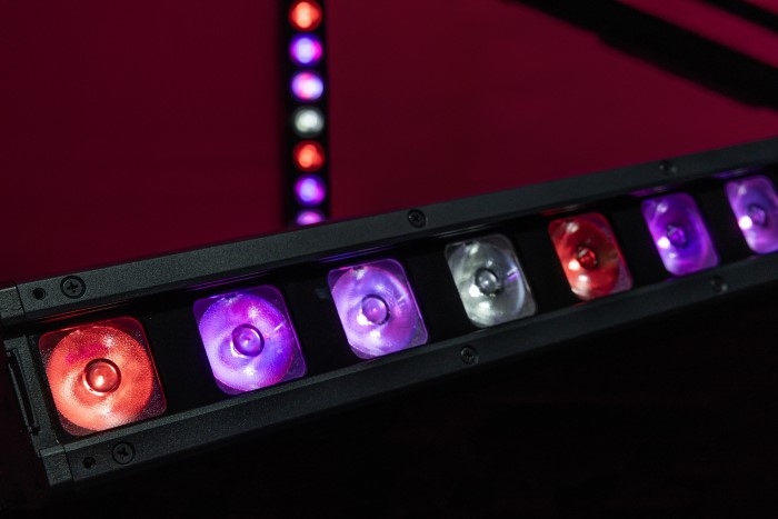 SHOWTEC Spectra Wash 16x 20W RGBW LED bar - IP65