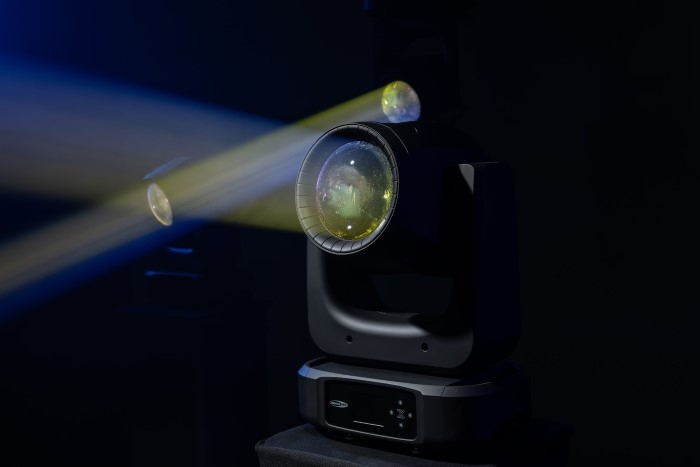 SHOWTEC Xpression 2000B Beam Moving Head