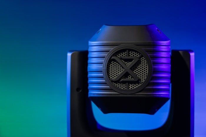 SHOWTEC Xpression 2000B Beam Moving Head