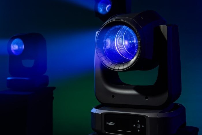 SHOWTEC Xpression 2000B Beam Moving Head