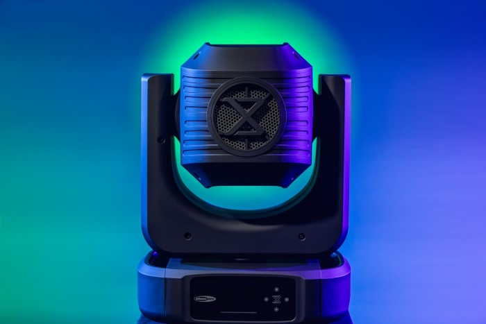SHOWTEC Xpression 2000W Wash/Beam Moving Head